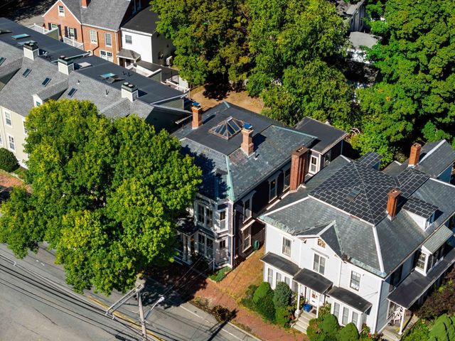 154 High St, Newburyport, MA 01950