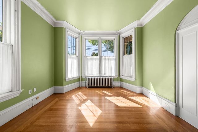 154 High St, Newburyport, MA 01950