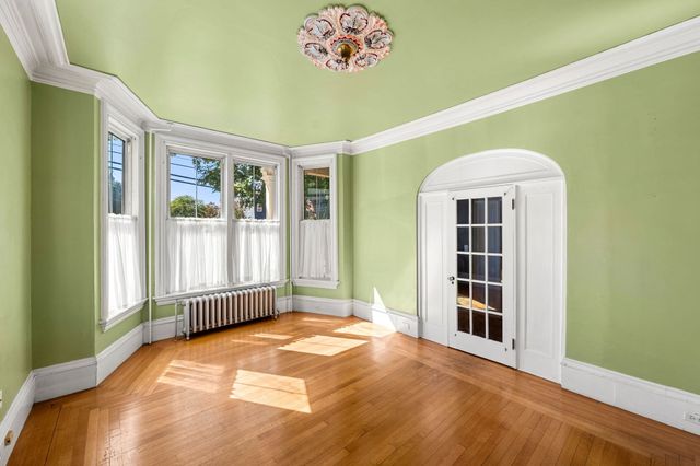 154 High St, Newburyport, MA 01950