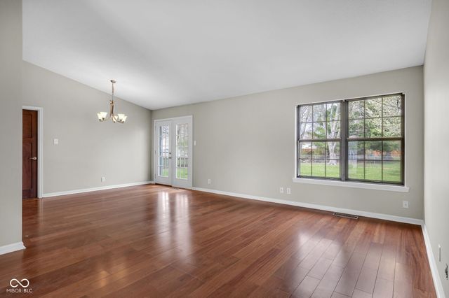 8880 Burwick Drive, Indianapolis, IN 46256