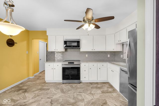 8880 Burwick Drive, Indianapolis, IN 46256