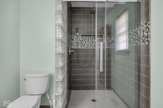 8880 Burwick Drive, Indianapolis, IN 46256