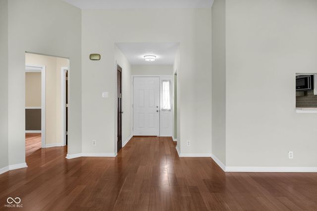 8880 Burwick Drive, Indianapolis, IN 46256