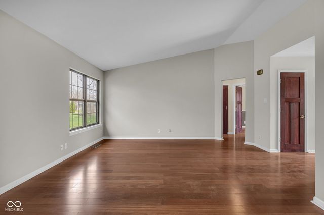 8880 Burwick Drive, Indianapolis, IN 46256