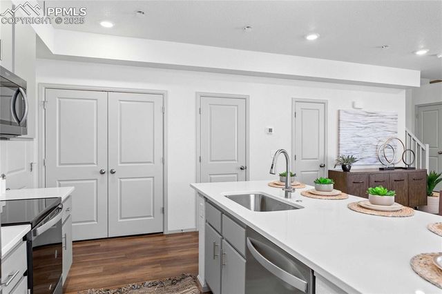 9279 Oro City Loop, Colorado Springs, CO 80927