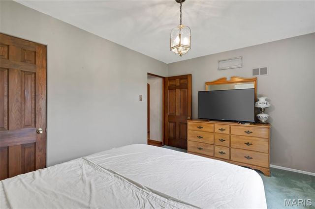 2049 Mullins Creek Road, Dupo, IL 62239