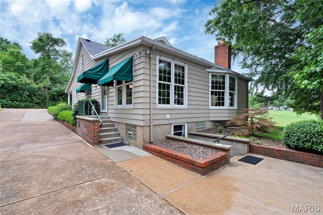 2049 Mullins Creek Road, Dupo, IL 62239