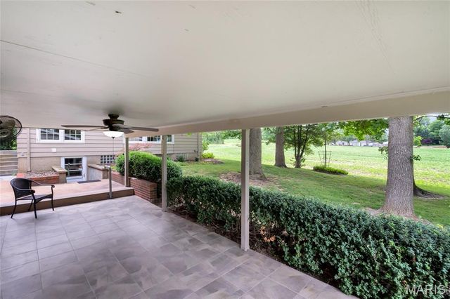 2049 Mullins Creek Road, Dupo, IL 62239
