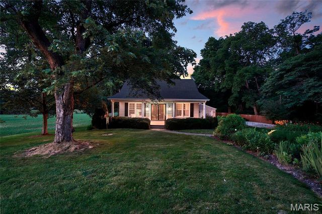 2049 Mullins Creek Road, Dupo, IL 62239