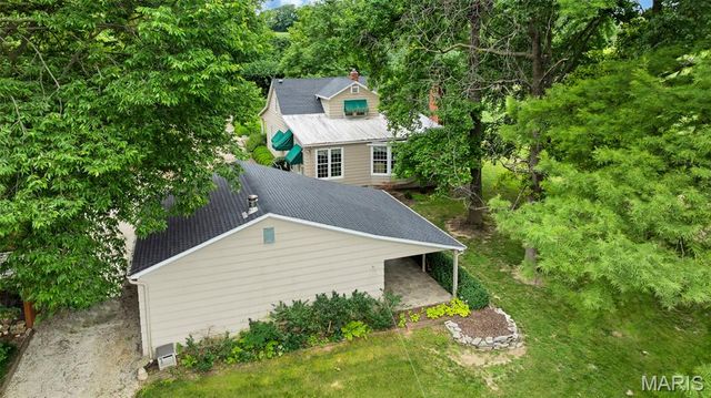 2049 Mullins Creek Road, Dupo, IL 62239