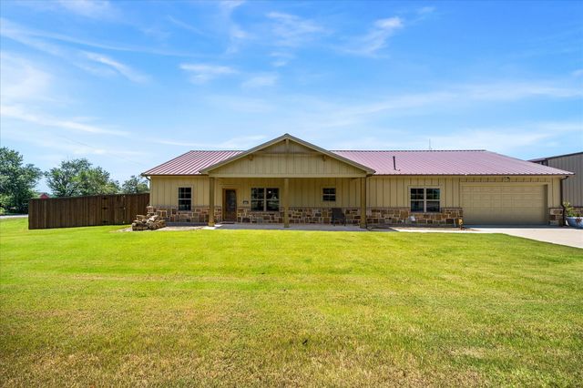 3157 Fm 2194, Celeste, TX 75423