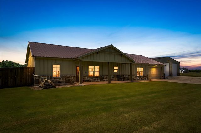 3157 Fm 2194, Celeste, TX 75423