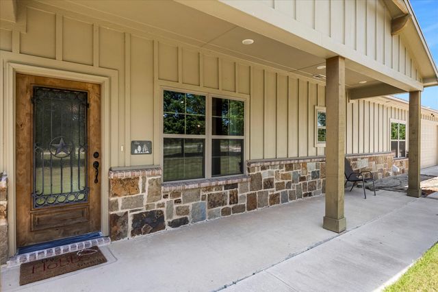 3157 Fm 2194, Celeste, TX 75423