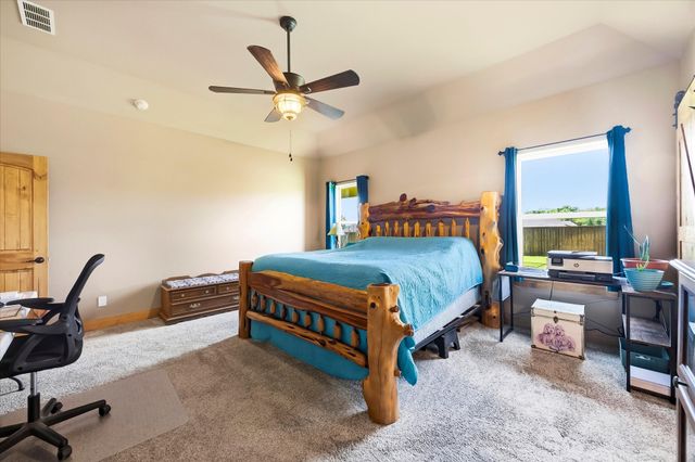 3157 Fm 2194, Celeste, TX 75423