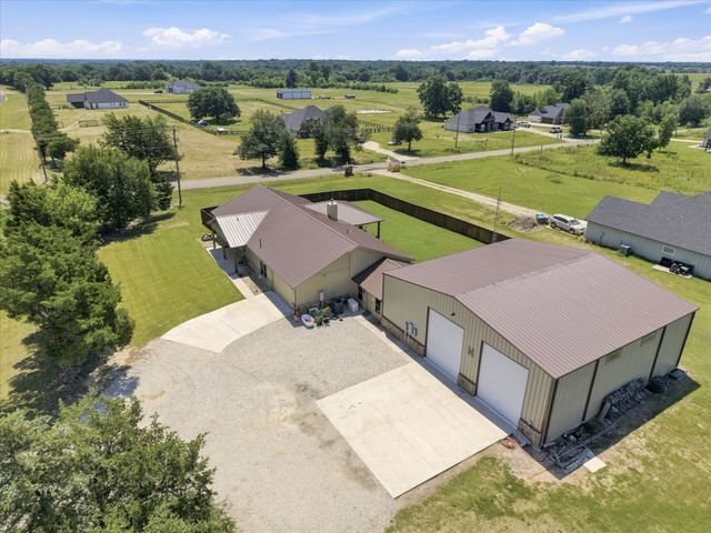 3157 Fm 2194, Celeste, TX 75423
