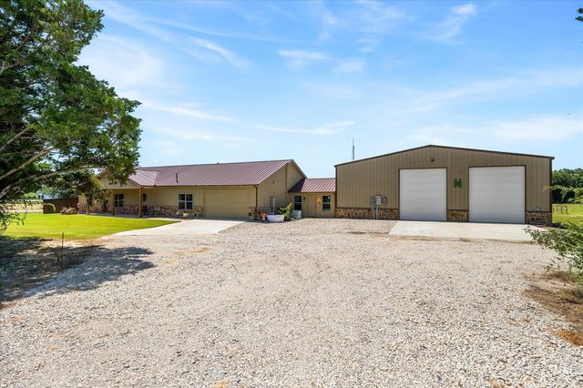 3157 Fm 2194, Celeste, TX 75423