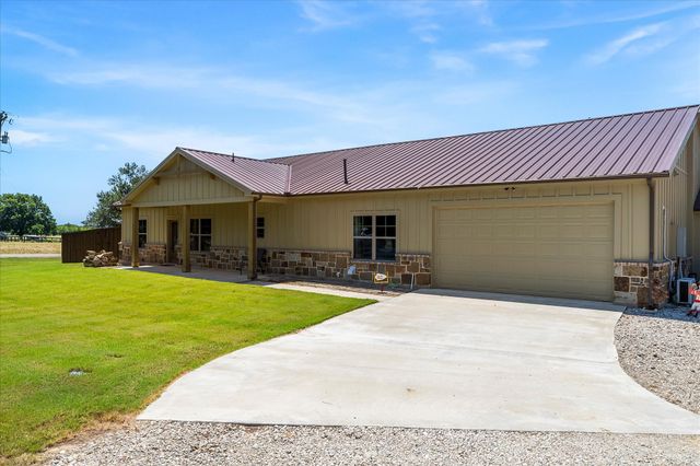 3157 Fm 2194, Celeste, TX 75423