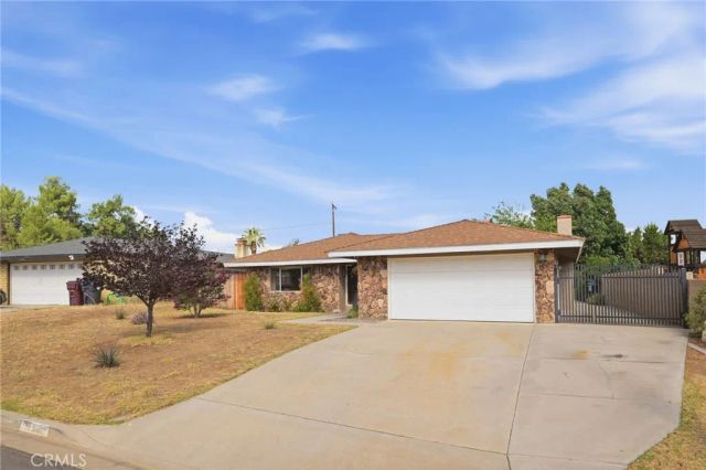27195 Aurora, Hemet, CA 92544