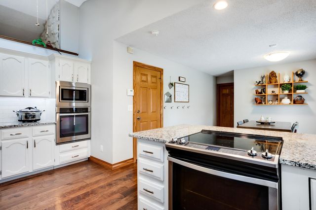 1235 N Mulberry Pl, Wichita, KS 67212