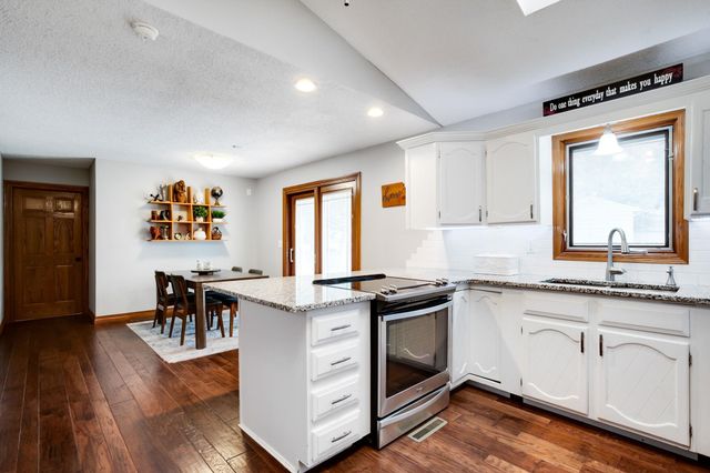 1235 N Mulberry Pl, Wichita, KS 67212