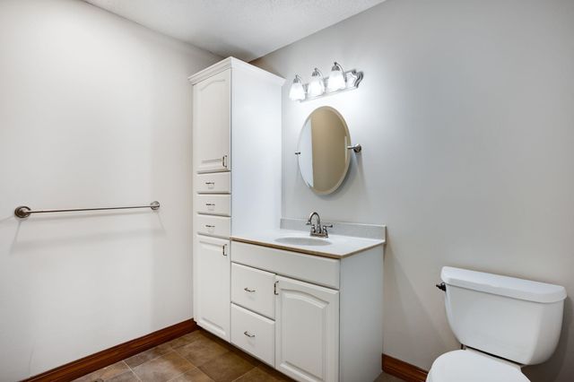 1235 N Mulberry Pl, Wichita, KS 67212