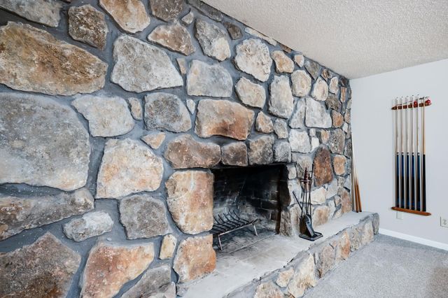 1235 N Mulberry Pl, Wichita, KS 67212