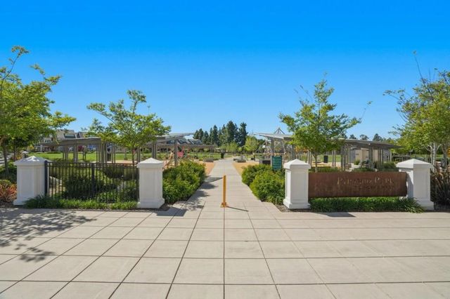 3806 Pyramid Way, Mountain View, CA 94043