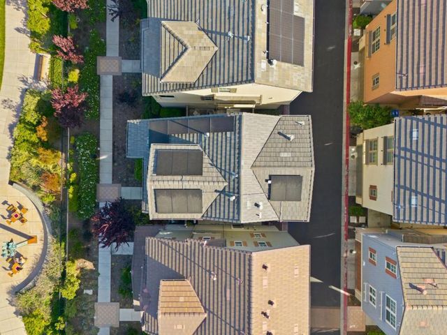 3806 Pyramid Way, Mountain View, CA 94043