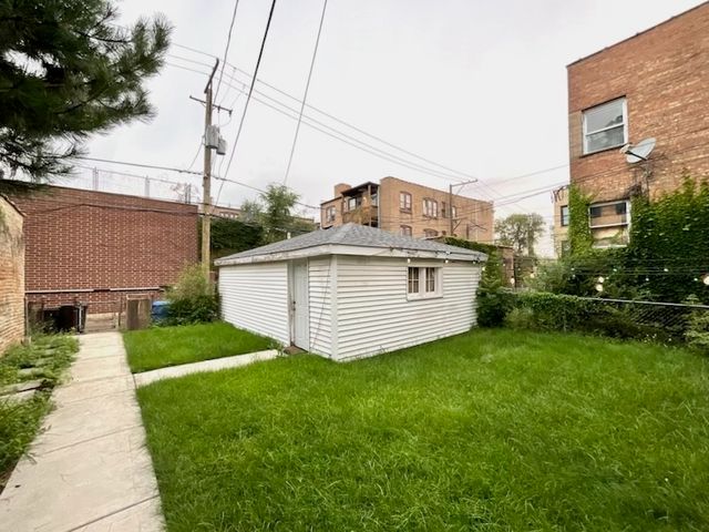 9010 S Justine Street, Chicago, IL 60620
