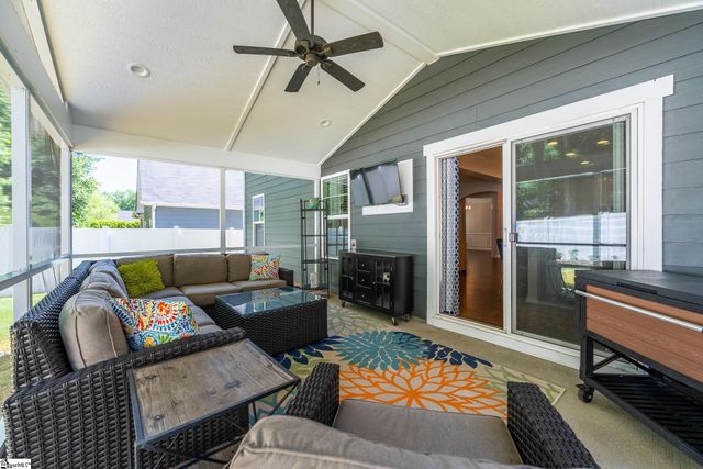 113 Waters Run Lane, Simpsonville, SC 29681