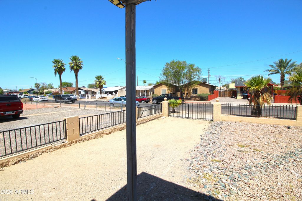 1513 W Taylor Street A and B, Phoenix, AZ 85007 — photo 4