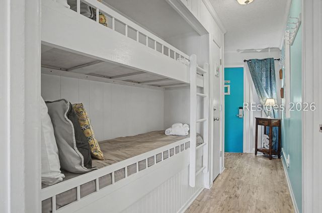 40 Folly Field Rd Apt A212, Hilton Head Island, SC 29928