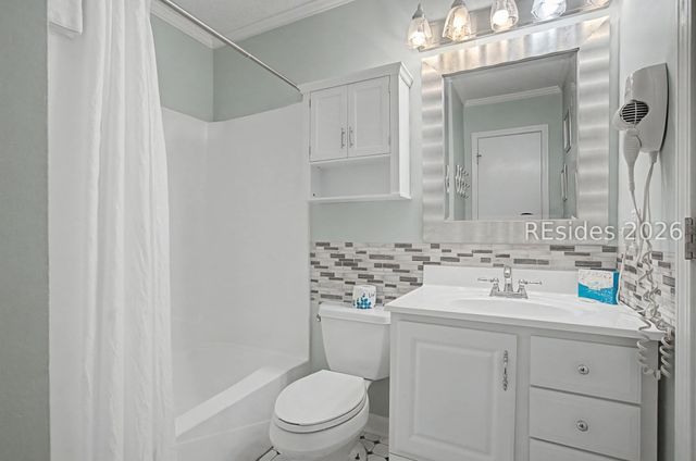 40 Folly Field Rd Apt A212, Hilton Head Island, SC 29928