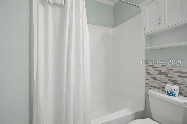 40 Folly Field Rd Apt A212, Hilton Head Island, SC 29928