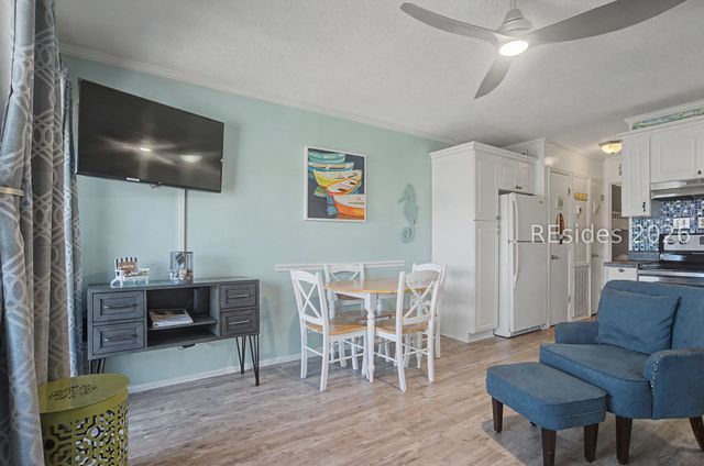 40 Folly Field Rd Apt A212, Hilton Head Island, SC 29928
