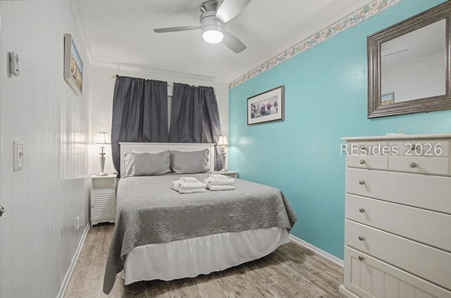 40 Folly Field Rd Apt A212, Hilton Head Island, SC 29928