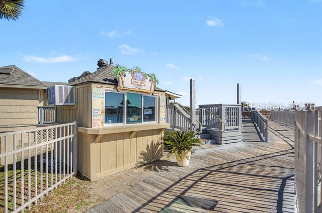 40 Folly Field Rd Apt A212, Hilton Head Island, SC 29928