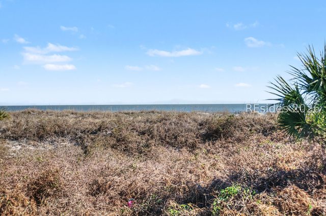 40 Folly Field Rd Apt A212, Hilton Head Island, SC 29928