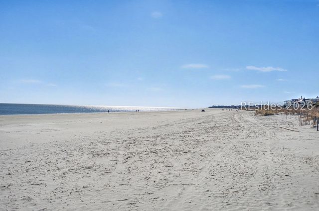 40 Folly Field Rd Apt A212, Hilton Head Island, SC 29928