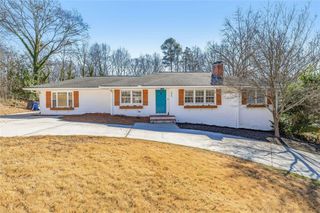 295 Oakland Drive, Gainesville, GA 30501