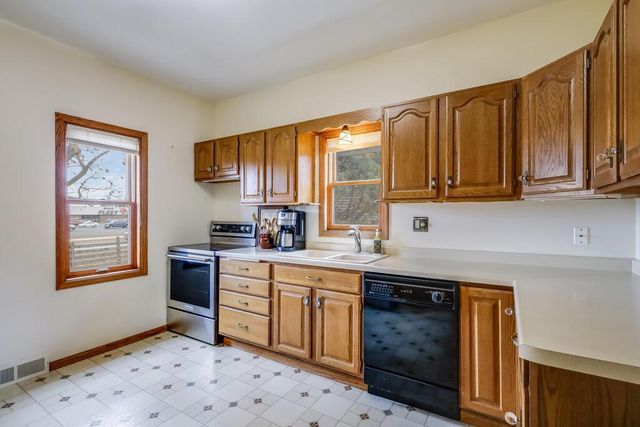 4729 Vista ROAD, Manitowoc, WI 54220