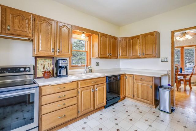 4729 Vista ROAD, Manitowoc, WI 54220