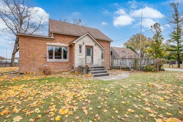 4729 Vista ROAD, Manitowoc, WI 54220