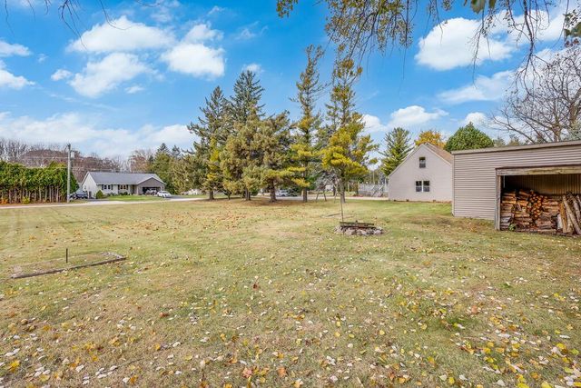 4729 Vista ROAD, Manitowoc, WI 54220