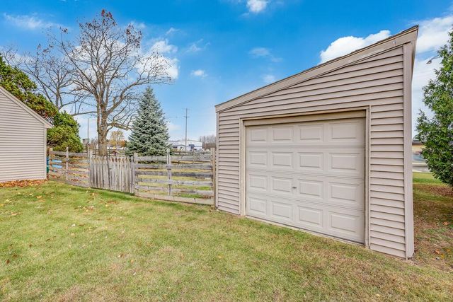 4729 Vista ROAD, Manitowoc, WI 54220