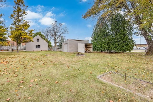 4729 Vista ROAD, Manitowoc, WI 54220