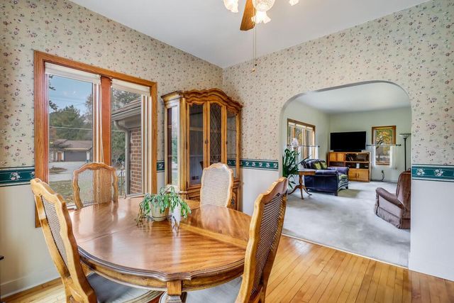 4729 Vista ROAD, Manitowoc, WI 54220