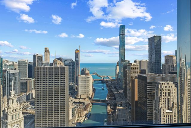401 N Wabash Avenue 31J, Chicago, IL 60611