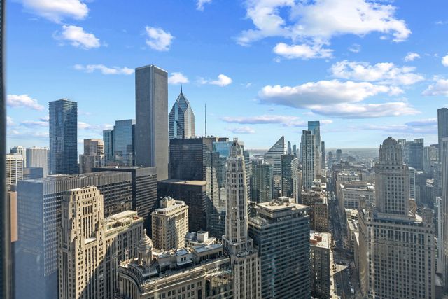 401 N Wabash Avenue 31J, Chicago, IL 60611