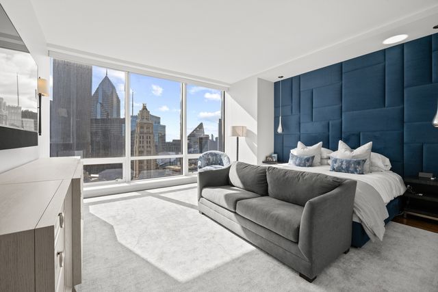 401 N Wabash Avenue 31J, Chicago, IL 60611